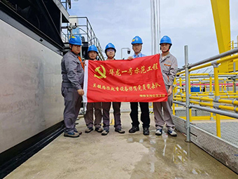 業(yè)主給華新機(jī)電黨員突擊隊(duì)頒了“金牌”！